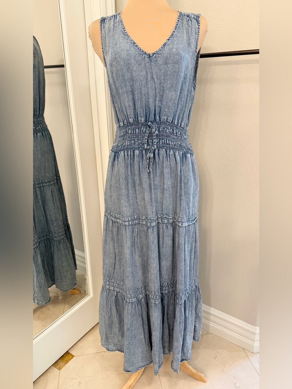Jane + Delancy XL Blue Lyocell Chambray Tiered Maxi Dress Smocked Waist - Picture 2 of 7